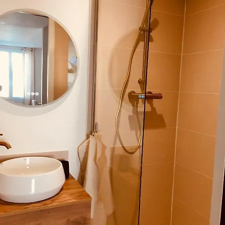 Chez Louise Et Lucette Apartment *